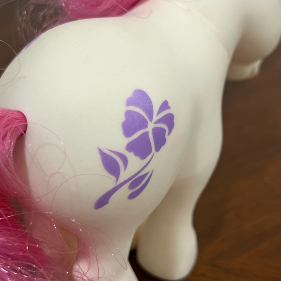 Vintage My Little Pony G1 1982 Hasbro White Pony Pink Hair lavender w/Brush! - Picture 7 of 9